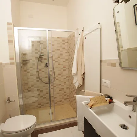 Laurus Colosseo 住宿加早餐酒店 3*